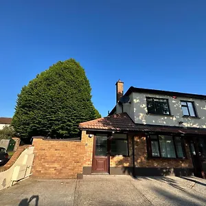 https://santry-studio.dublin-hotelsweb.com